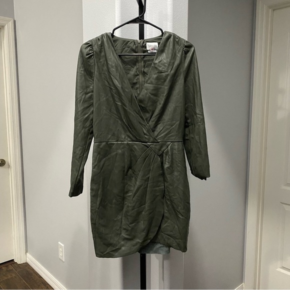 SAYLOR Dress Size Medium Veronicka Green Faux Leather Mini - Picture 2 of 8